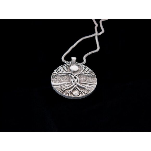 Celtic Tree of Life Pendant Necklace Moon Symbol Spiritual Amulet - Picture 6 of 9